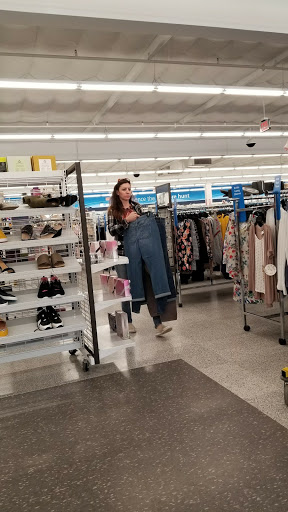 Shopping Mall «Oregon City Shopping Center», reviews and photos, I-205, Oregon City, OR 97045, USA