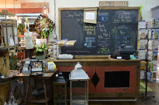 Florist «Sharp Floral & Gifts», reviews and photos, 584 Broadway Ave, New Johnsonville, TN 37134, USA