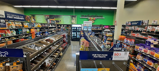 Pet Supply Store «Petco Animal Supplies», reviews and photos, 1419 Towne Square Blvd NW, Roanoke, VA 24019, USA