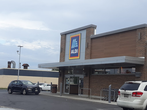 Supermarket «ALDI», reviews and photos, 3250 E Fayette St, Baltimore, MD 21224, USA