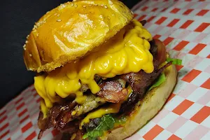 El Garaje Burger image