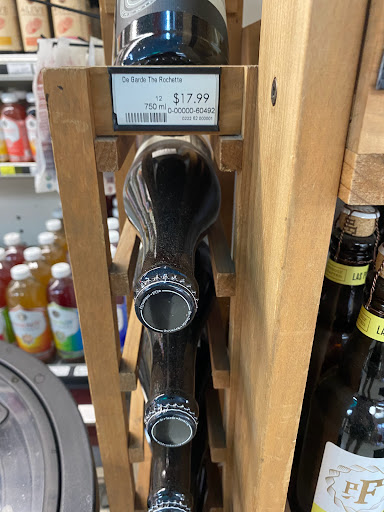 Grocery Store «Capella Market», reviews and photos, 2489 Willamette St, Eugene, OR 97405, USA