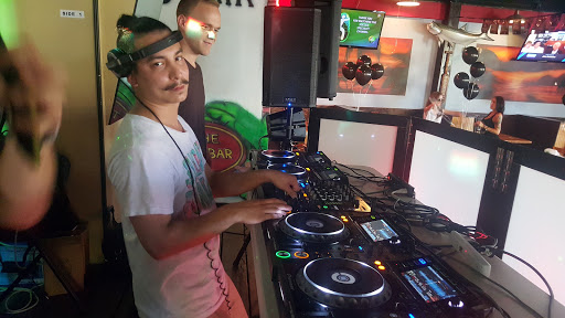 Restaurant «Keys Bar & Grill», reviews and photos, 9905 Gulf Coast Main St, Fort Myers, FL 33913, USA