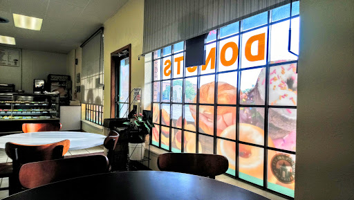 Donut Shop «Donut Palace», reviews and photos, 978 N Cooper St, Arlington, TX 76011, USA