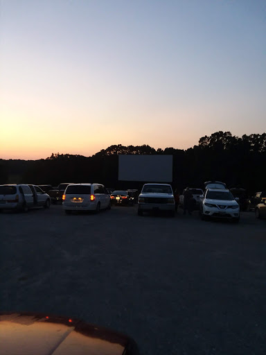 Drive-in Movie Theater «Birdsong Drive-In Theater», reviews and photos, 907 Shiloh Church Rd, Camden, TN 38320, USA