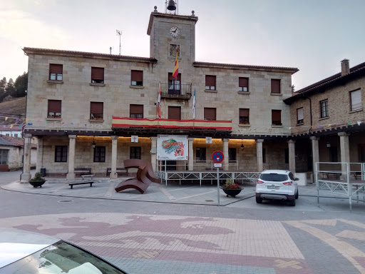 Peluquería Bamboo en Cervera de Pisuerga, Palencia
