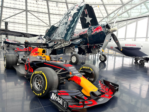 Red Bull Hangar-7 by null