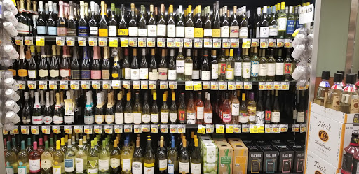 Grocery Store «Quality Food Center», reviews and photos, 6940 Coal Creek Pkwy SE, Newcastle, WA 98059, USA