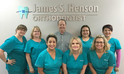 Lake Jackson Orthodontist - James S. Henson D.D.S. -