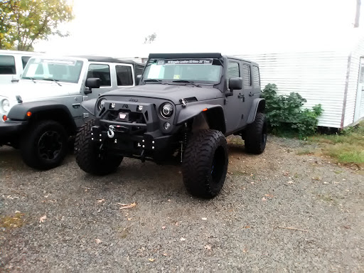 Car Dealer «Dealers Trade Outlet», reviews and photos, 16327 Lee Hwy, Gainesville, VA 20155, USA