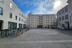 Väinö Linna Square image