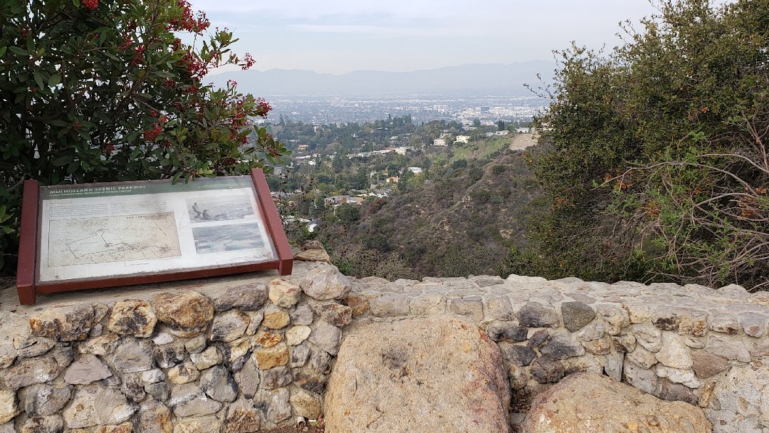 Nancy Hoover Pohl Overlook at Fryman Canyon