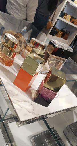 Fashion Accessories Store «Michael Kors», reviews and photos, 1800 Sawgrass Mills Cir #2630, Sunrise, FL 33323, USA