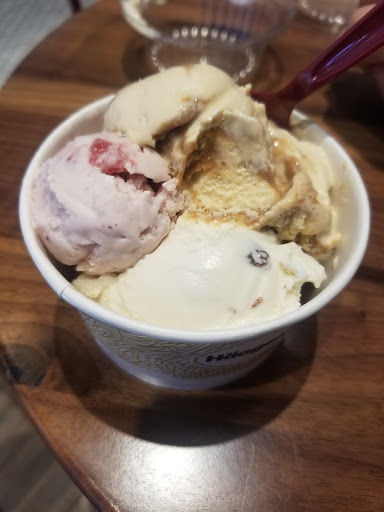 Ice Cream Shop «Häagen-Dazs® Ice Cream Shop», reviews and photos, 22 E Ridgewood Ave, Ridgewood, NJ 07450, USA