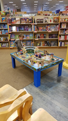 Book Store «Barnes & Noble», reviews and photos, 3454 Erie Blvd E, Syracuse, NY 13214, USA