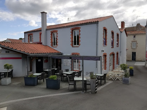 Hôtel-restaurant Les Colonnades à Saint-Fulgent