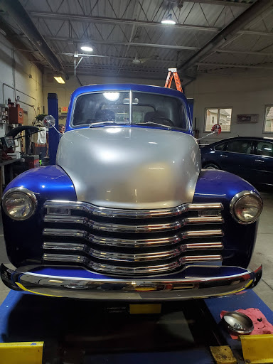 Used Car Dealer «Richland Motors», reviews and photos, 4653 Pearl Rd, Cleveland, OH 44109, USA