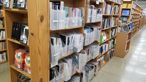 Book Store «Half Price Books», reviews and photos, 1075 E Golf Rd, Schaumburg, IL 60173, USA