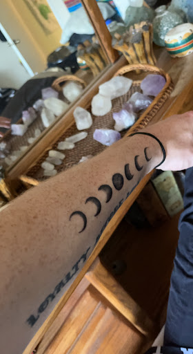 Tattoo Shop «4 Aces Tattoo and Body Piercing, TATTOO REMOVAL», reviews and photos, 9729 W Grand Ave, Franklin Park, IL 60131, USA