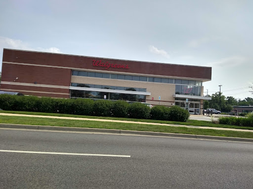 Drug Store «Walgreens», reviews and photos, 1 E Ogden Ave, Westmont, IL 60559, USA