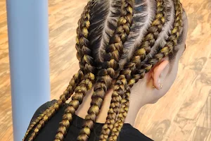 African Light Hair Braiding image