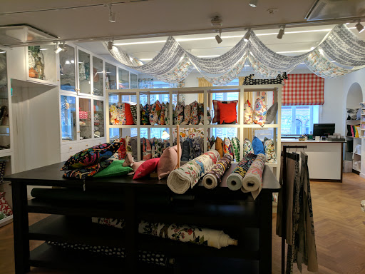 Online decoration shops in Stockholm