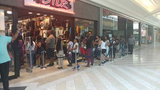 Shopping Mall «Military Circle Mall», reviews and photos, 880 North Military Highway, Norfolk, VA 23502, USA