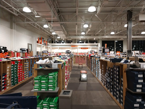 Shoe Store «DSW Designer Shoe Warehouse», reviews and photos, 12997 Fair Lakes Shopping Center, Fairfax, VA 22033, USA