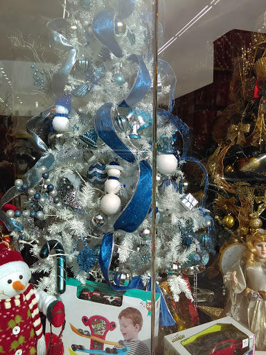 Variety Store «DII Deals & Discounts», reviews and photos, 3611 Broadway, Long Island City, NY 11106, USA