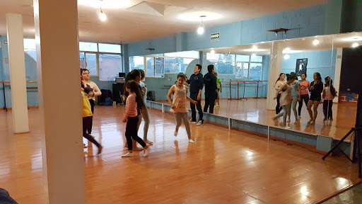 Academia de Baile en Toluca - Hallucinations