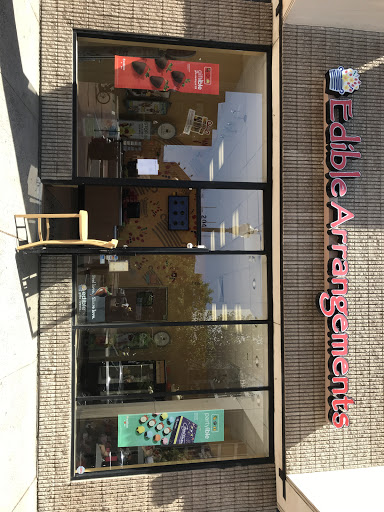 Gift Shop «Edible Arrangements», reviews and photos, 204 Main St, New Britain, CT 06051, USA