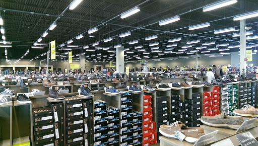 Shoe Store «DSW Designer Shoe Warehouse», reviews and photos, 1 Worcester Rd, Framingham, MA 01701, USA