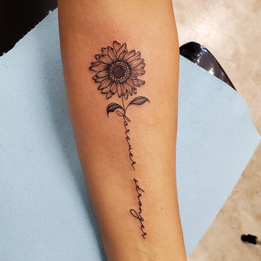 Explore tattoo hand ideas, creative tattoo ideas in Bakersfield, available at CLASSIC STANDARD TATTOO CO.