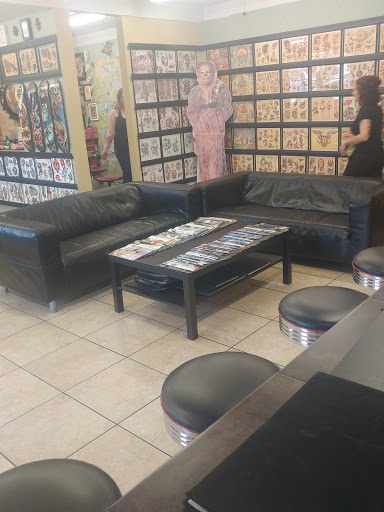 Tattoo Shop «Tattooed Planet», reviews and photos, 204 E University Dr, Tempe, AZ 85281, USA