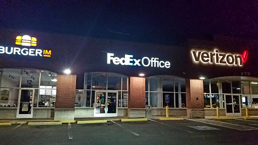 Print Shop «FedEx Office Print & Ship Center», reviews and photos, 179 Deming St C, Manchester, CT 06042, USA