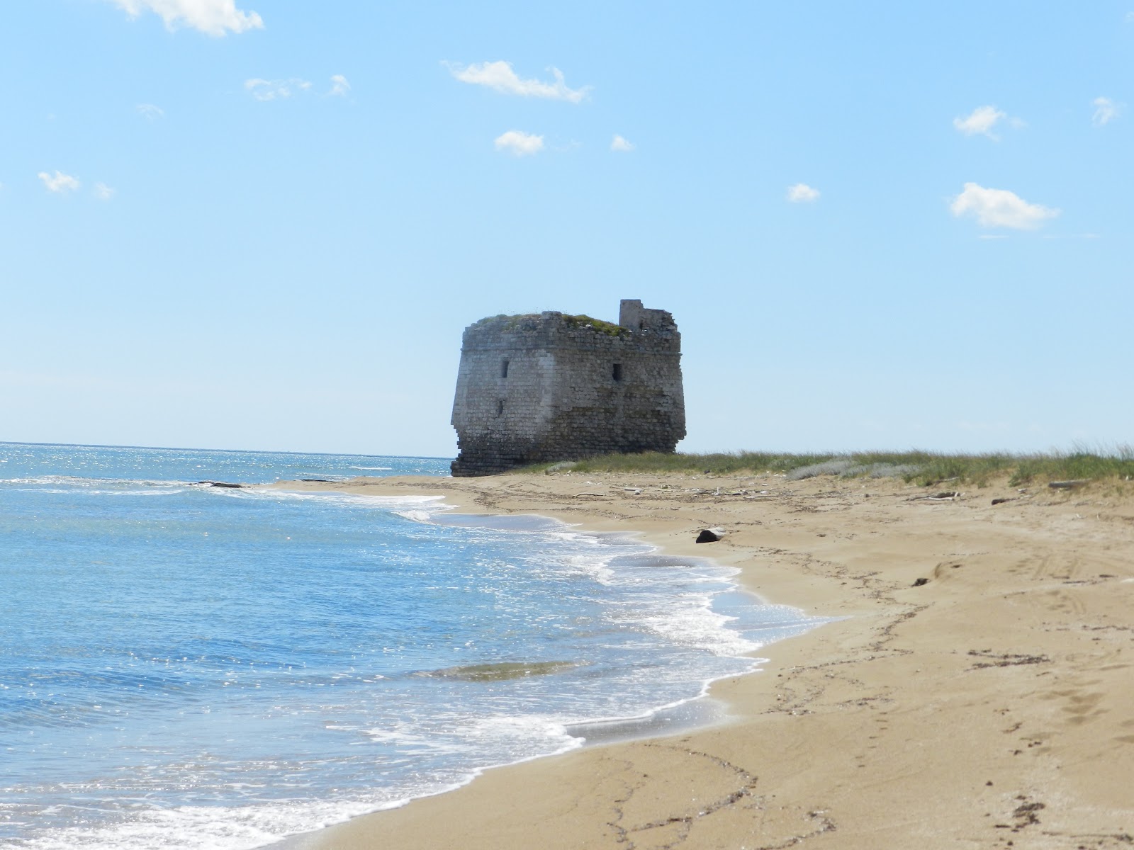 Veneri beach的照片 带有蓝色纯水表面