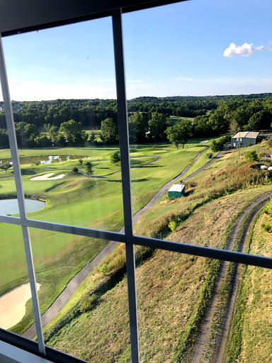 Hotel «Holiday Inn Hotel & Suites Front Royal Blue Ridge Shadows», reviews and photos, 111 Hospitality Drive, Front Royal, VA 22630, USA