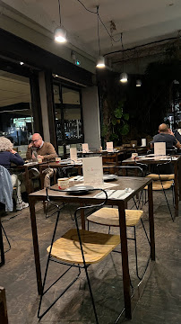 Atmosphère du Restaurant français Les Akolytes à Marseille - n°4