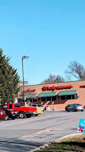 Walgreens, 120 E 1st Ave, Roselle, NJ 07203, USA, 