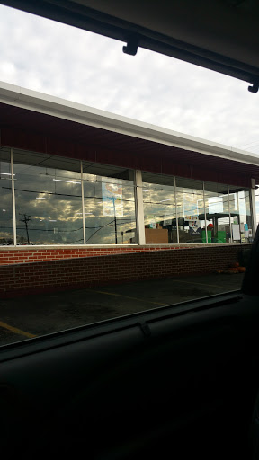 Grocery Store «Farmers Market», reviews and photos, 103 W 2nd St N, Wright City, MO 63390, USA