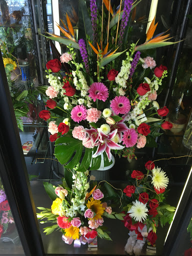 Florist «VIP Flowers», reviews and photos, 11050 SE Powell Blvd #377, Portland, OR 97266, USA