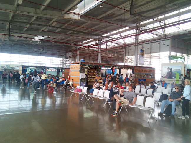 Opiniones de Tiendas del Aeropuerto Ecológico Galápagos en Ambato - Tienda