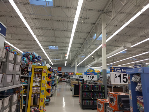 Department Store «Walmart Supercenter», reviews and photos, 505 S Dunlap St, Savoy, IL 61874, USA