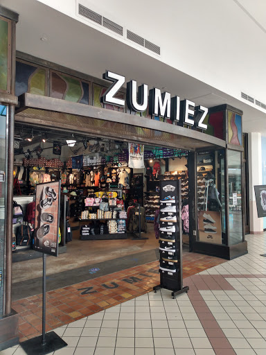 Clothing Store «Zumiez», reviews and photos, 3065 NY-50, Saratoga Springs, NY 12866, USA