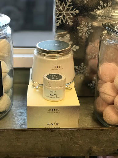 Hair Salon «Lime Lite salon», reviews and photos, 612 Carteret St, Beaufort, SC 29902, USA