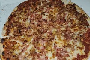 Carpi Pizza image