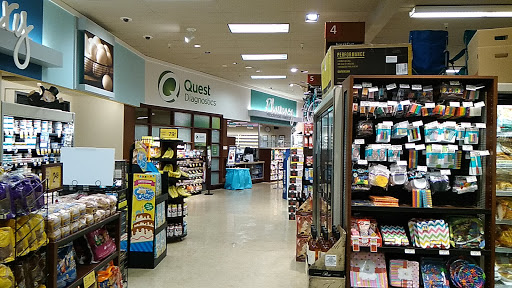 Grocery Store «Safeway», reviews and photos, 15332 Aurora Ave N, Shoreline, WA 98133, USA