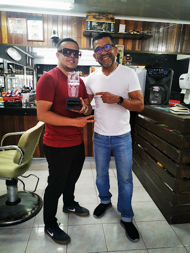 Academia Julios Barber Shop