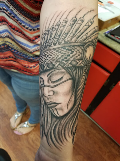 Tattoo Shop «Boonedox Tattoos», reviews and photos, 3395 US-175, Kaufman, TX 75142, USA