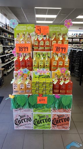 Liquor Store «A-L-K Wine & Liquors», reviews and photos, 1651 Dixwell Ave, Hamden, CT 06514, USA